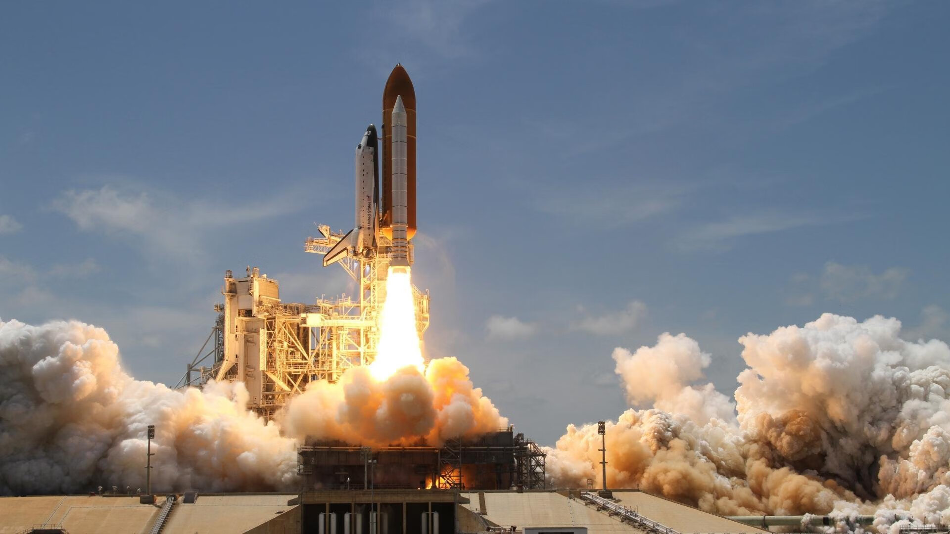 华体会在线-中国足球国家队注重对抗训练与实战演练,中国足球国家队比赛理念